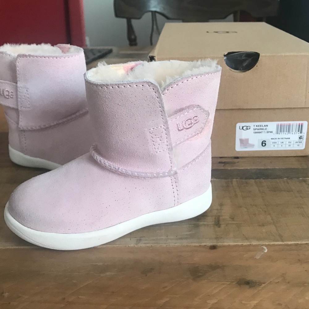 UGG - baby girl pink sparkle